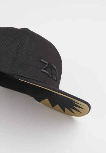 CZAPKA Z DASZKIEM HUNGRY CAP GOLDEN SNAPBACK (UNISEX)