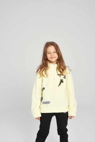 Przejdź do produktu BLUZA POLAROWA DZIECIĘCA SWEATSHIRT FLEECE ECRU (z naszywkami)